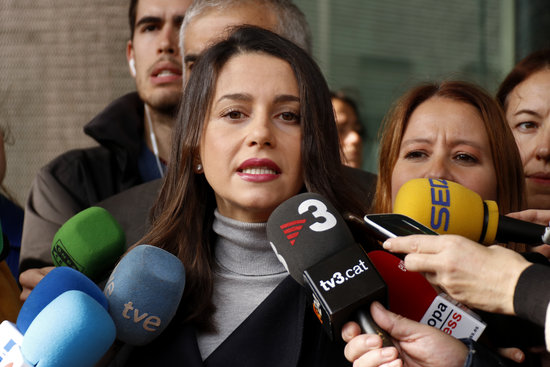 Cs leader in Catalonia Inés Arrimadas speaks to the press on November 15 2018 (by Guillem Roset)